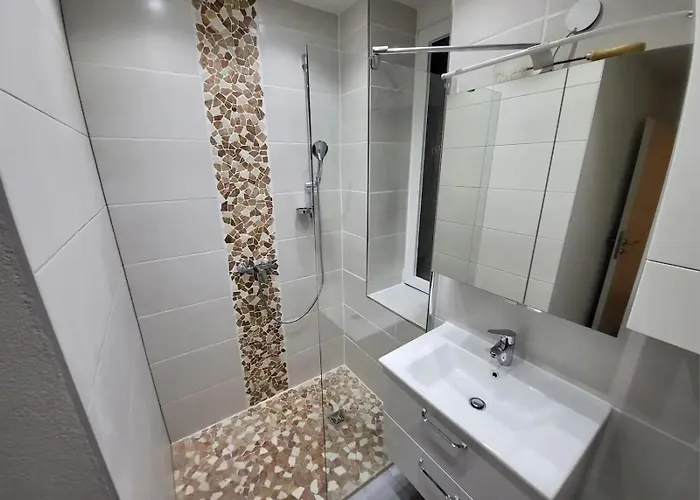 Moeblierte In Apartament *